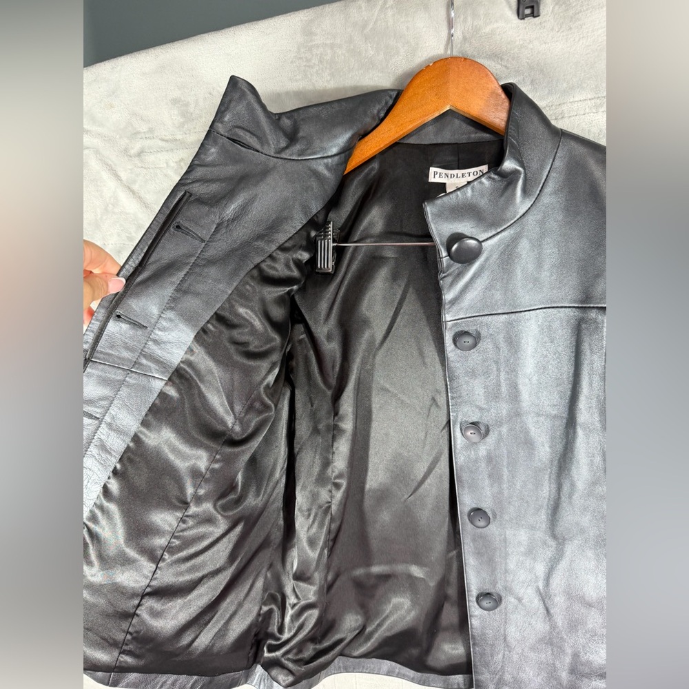 Pendleton Leather Jacket Womens Small with Chic W… - image 6